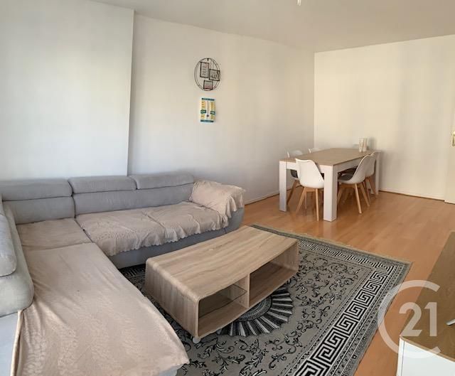 Afficher la photo en grand Appartement F3 à vendre - 3 pièces - 64.25 m2 - PONTOISE - 95 - ILE-DE-FRANCE - Century 21 Osmose