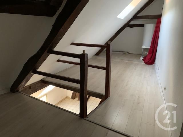 Afficher la photo en grand Appartement Duplex à vendre - 2 pièces - 20.0 m2 - AMBLAINVILLE - 60 - PICARDIE - Century 21 Osmose