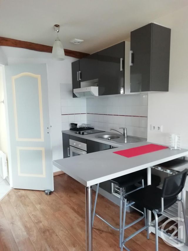 Afficher la photo en grand Appartement Duplex à vendre - 2 pièces - 23.6 m2 - MAGNY EN VEXIN - 95 - ILE-DE-FRANCE - Century 21 Osmose