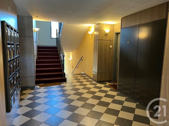 Appartement F3 à vendre - 3 pièces - 71.7 m2 - MAGNY EN VEXIN - 95 - ILE-DE-FRANCE - Century 21 Osmose
