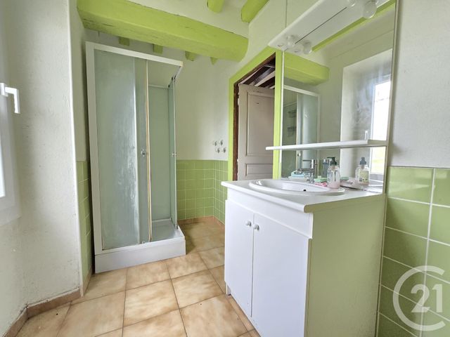 Appartement T3 à vendre - 3 pièces - 80.46 m2 - SERAINCOURT - 95 - ILE-DE-FRANCE - Century 21 Osmose