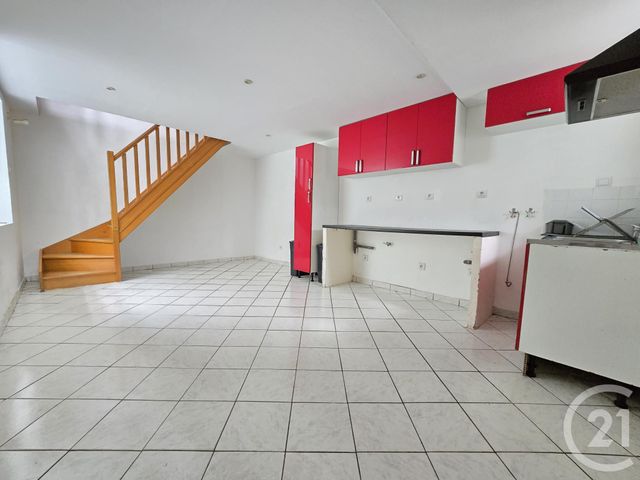 Appartement T3 à vendre - 3 pièces - 80.46 m2 - SERAINCOURT - 95 - ILE-DE-FRANCE - Century 21 Osmose