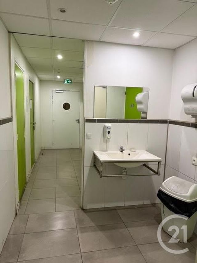 commerce à vendre - 1200.0 m2 - LES MUREAUX - 78 - ILE-DE-FRANCE - Century 21 Osmose