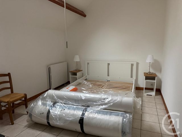 Appartement F2 à louer - 3 pièces - 87.35 m2 - VIGNY - 95 - ILE-DE-FRANCE - Century 21 Osmose