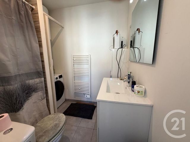 Appartement F2 à louer - 2 pièces - 45.94 m2 - SERAINCOURT - 95 - ILE-DE-FRANCE - Century 21 Osmose