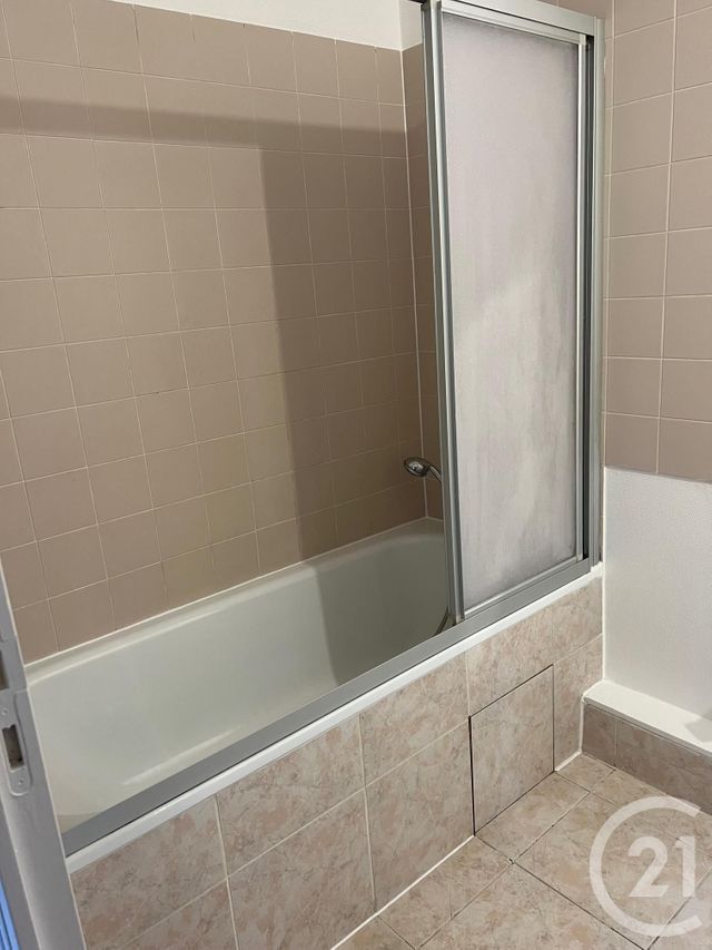 Appartement F2 à louer - 2 pièces - 34.03 m2 - VIGNY - 95 - ILE-DE-FRANCE - Century 21 Osmose