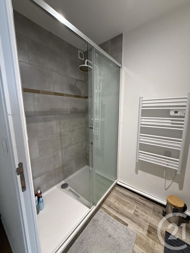 Appartement T3 à vendre - 3 pièces - 67.42 m2 - SERAINCOURT - 95 - ILE-DE-FRANCE - Century 21 Osmose