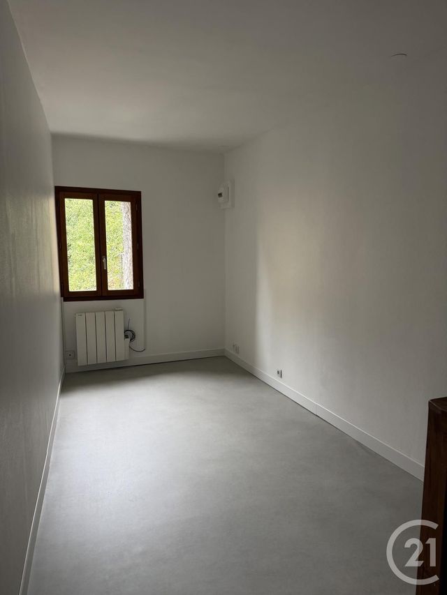 Appartement Duplex à louer - 2 pièces - 27.83 m2 - CHARS - 95 - ILE-DE-FRANCE - Century 21 Osmose